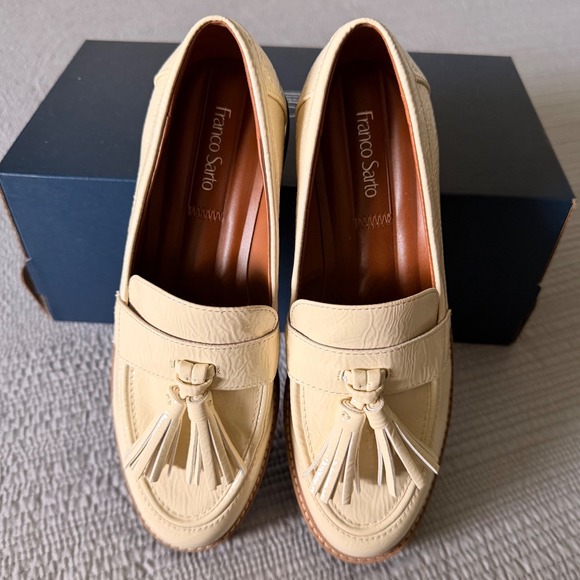 Franco Sarto Shoes - NEW Franco Sarto Carol Women's Cream‎ Patent Tassel Lug Sole Loafers Size 6.5M